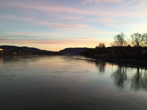 cruise sunrise river austria danube tauck