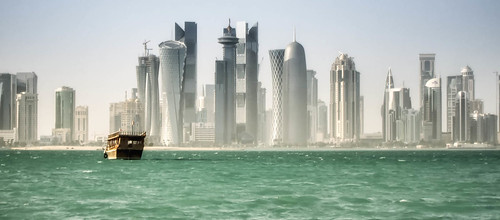 sea boat haze cityscape middleeast corniche doha qatar urbanlandscape westbay nikfilters letterboxformat addawhah colorefexpro4