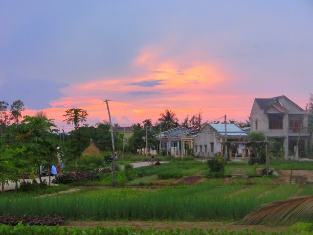 Sunset views in Vietnam on rural day trip 