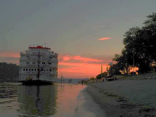 sunset indiana madison rivers ohioriver steamboats madisonindiana paddlewheelers flickrandroidapp:filter=none