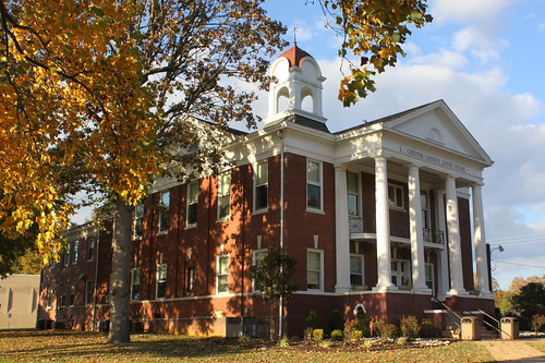 Chester County Courthouse - Henderson, TN