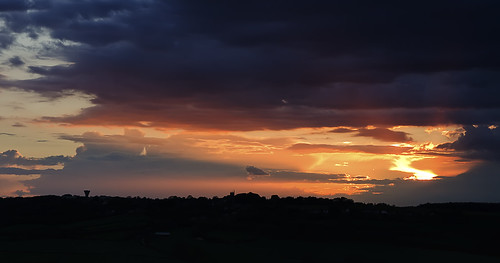 sunset storm sunshine clouds golden wiltshire colerne pentaxk5