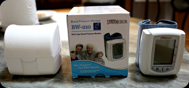 Wrist Blood Pressure vs. Upper Arm + Santamedical Wrist Digital Blood Pressure Monitor Review