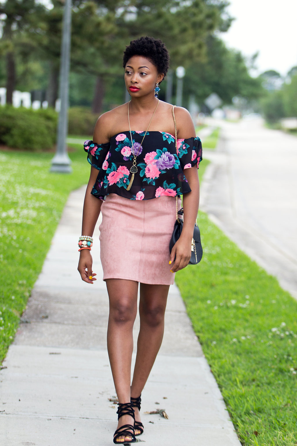 how to wear light pink, baton rouge style blogger