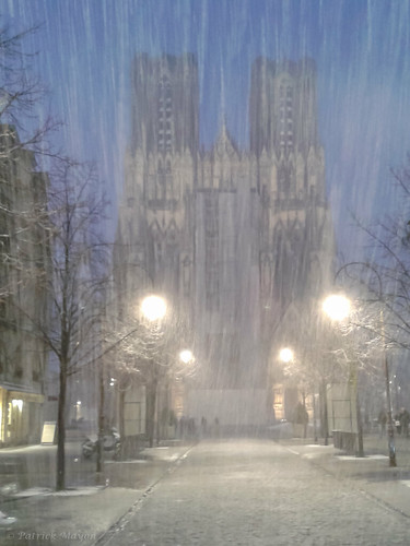 winter snow france landscape cathedral champagne hiver smartphone neige bluehour paysage reims urbanlandscape rheims champagneardenne paysageurbain