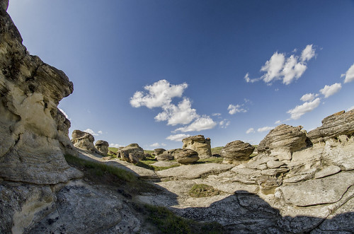 sandstone montana hiking fisheye sunburst rockformations sweetgrass littlejerusalem