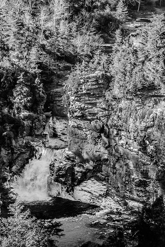nature water landscape waterfall unitedstates january northcarolina falls linvillegorge newland linvillefalls 2015 linvilleriver burkecounty