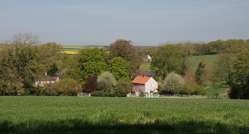 uk trees england canon landscape countryside spring lincolnshire cottages autofocus wolds swinhope