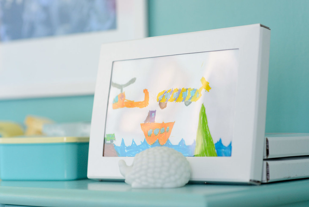 Great way to store and display kids' drawings
