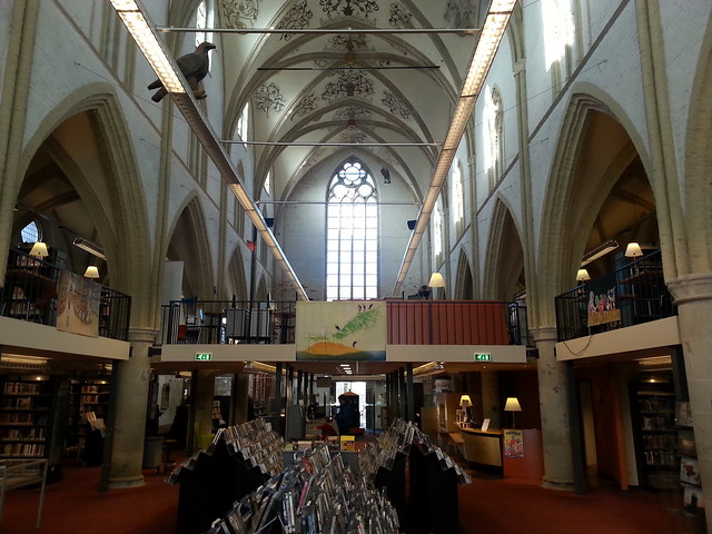 Bibliotheek Zutphen in de Broederenkerk