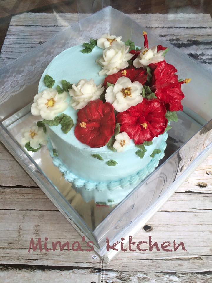 Flower cake by Karima Adesti‎
