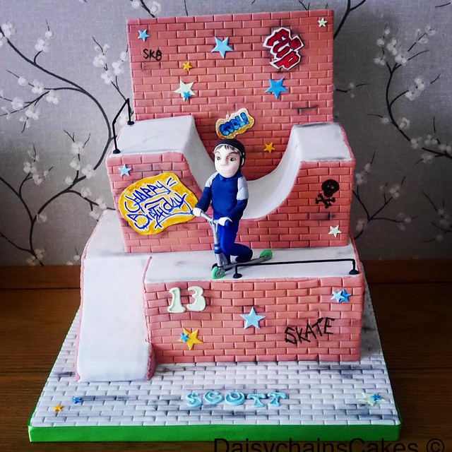 Skate Park Cake by Sharon Hart of Daisy Chains Cakes