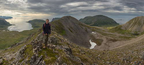panorama mountains norway island hiking arctic ridge scandinavia troms nordkvaløya litletinden