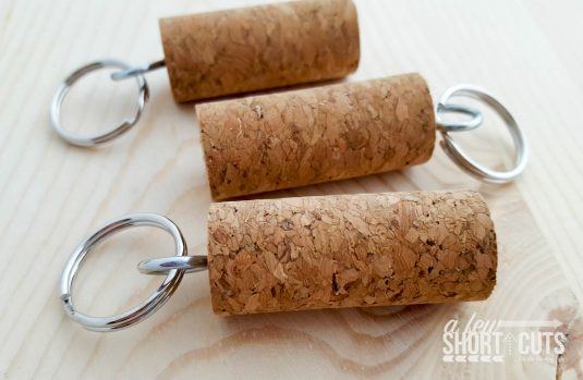 Pretty DIY Crafts That Every Wine Lover Will Love