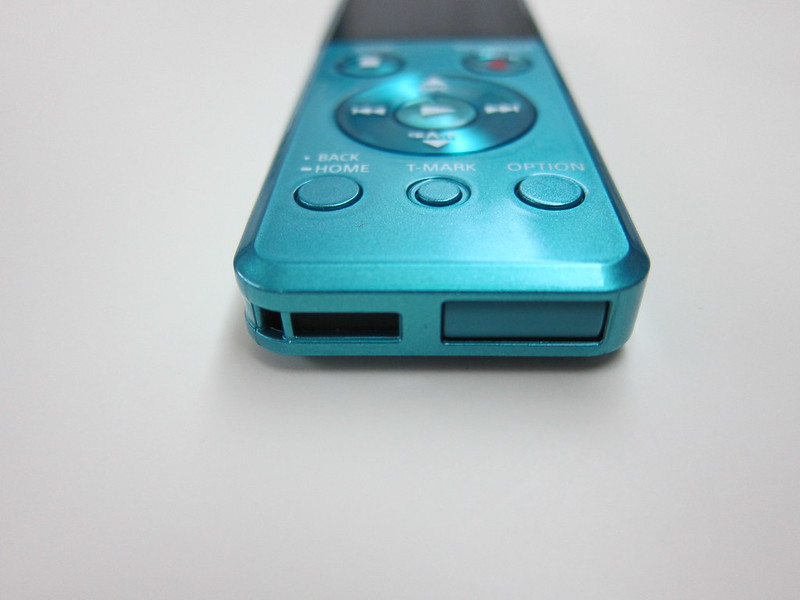 Sony Digital Voice Recorder ICD-UX543F - Bottom