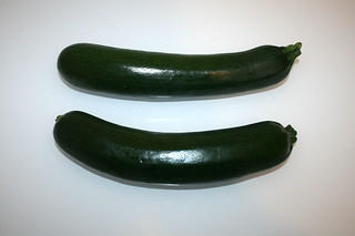 02 - Zutat Zucchini / Ingredient zucchini
