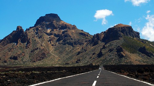 road mountain berg clouds lava daylight day sunny bluesky clear tenerife strase