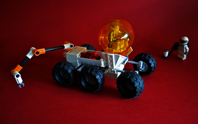 FebROVERy: Mars Mission Light Crane Rover