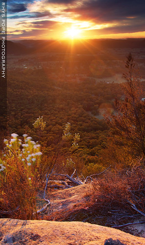 sunset sky cloud sun plant pope tree nature rock sunrise canon view native australia bluemountains lookout vista aussie rhys hartley lithgow 500d hartleyvalley hassanswalls centraltablelands hartleyvale rhyspope