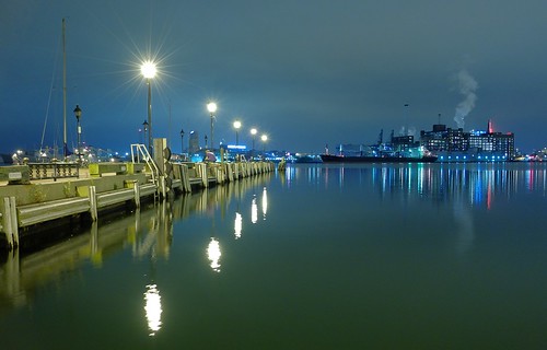 water night lights harbor lowlight maryland baltimore fellspoint x20 broadwaypier subming oscarpetefan