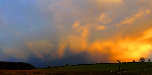 clouds sunrise scotland highland badweather