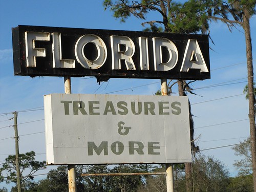 funny florida perry smalltown repurposed metalsigns vintagesigns formermotel