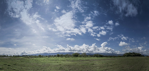 colombia paisaje panoramica nubes montañas rutadelsol 2014 magdalenamedio puertoboyacá carreteradoblecalzada