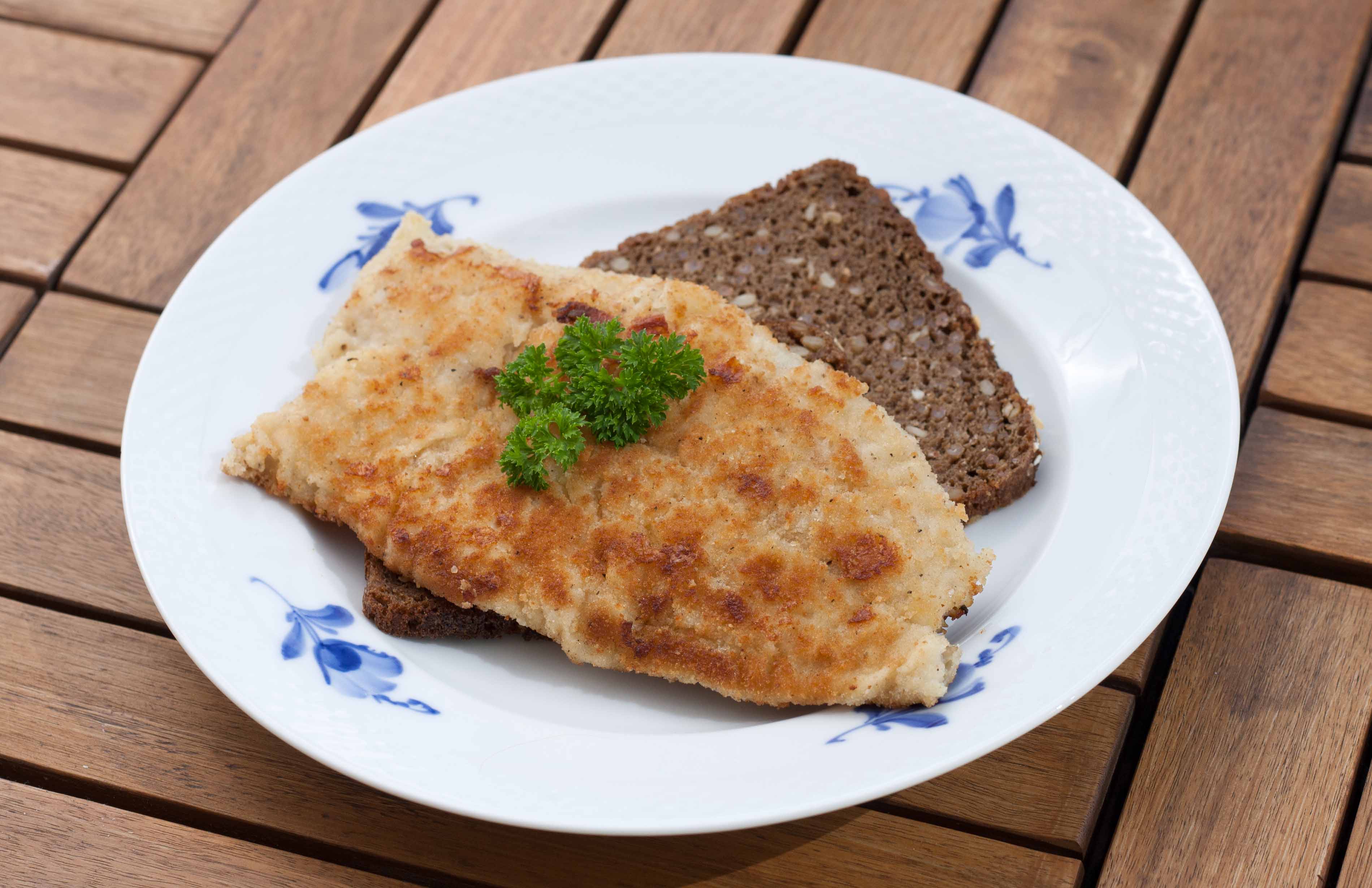 Recipe for Homemade Pan-Fried Coalfish with Rye Bread