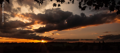 camera sunset cloud sun landscape bedford photography evening countryside glow view watertower scenic bedfordshire september vista fields hank ravensden pargeter bedfordcameraclub hankphotography copyright©2013johnpargeter 447786967022