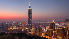從象山看台北101入夜縮時攝影 HDR