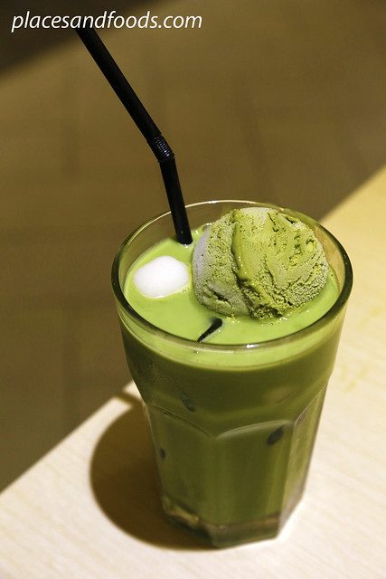 nana's green tea cafe matcha float