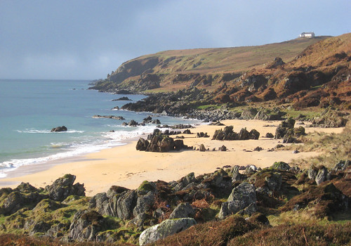 sea beach coast scotland rocks islay portellen singingsands isleofislay argyllandbute worldtrekker