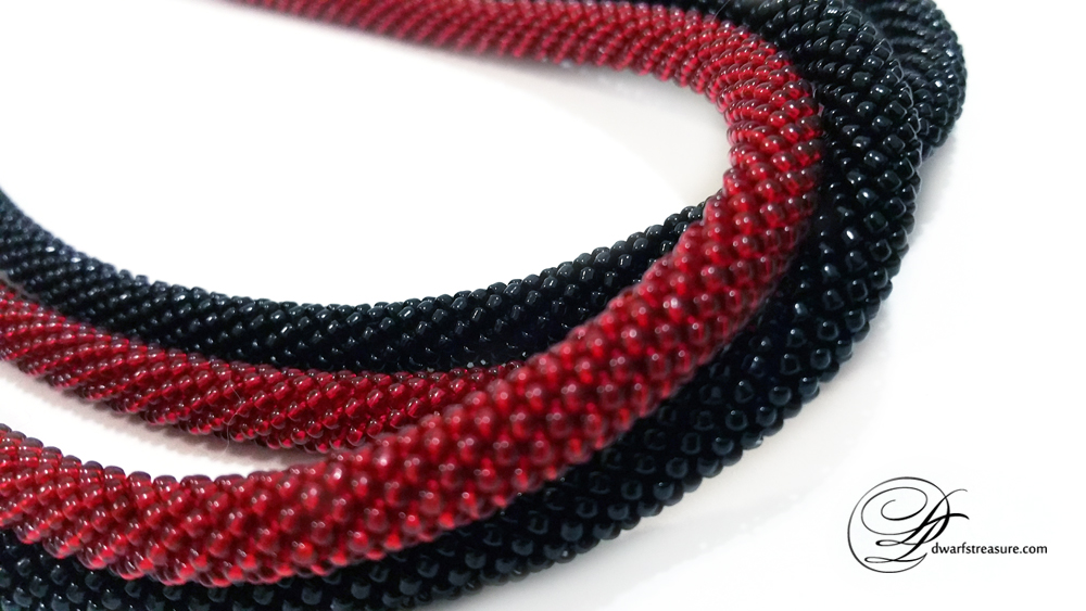 fashion black and red beaded crochet lariats