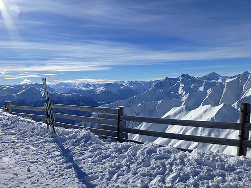 winter snow alps geotagged day skiing pwwinter pwpartlycloudy geo:lat=4702000000 geo:lon=1051350000