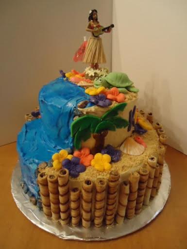 Hawaiian Themed Cake by Shawnrisna Mast