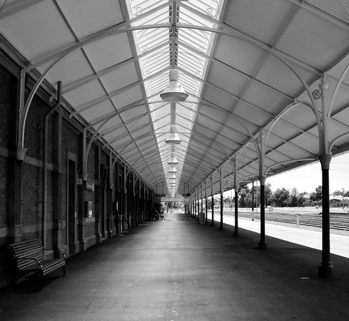 bw architecture lights mono nikon seat platform skylight australia monotone victoria railwaystation trainstation vic verandah canopy 1890 maryborough maryboroughrailwaystation d5100 nikond5100 phunnyfotos
