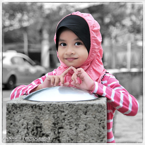 birthday portrait bw cute smile kids nikon princess comel muslim islam hijab malaysia littleprincess comey aliya senyum tudung pipah d300s annamir kasyifah pipahcomel