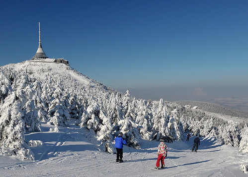 Přijeďte si VEČER zalyžovat kdykoliv v sezoně 2013/14 do Ski areálu JEŠTĚD