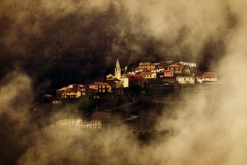 italy panorama cloud house misty landscape casa italia nuvola liguria country hill nebbia collina sestrilevante paese villaloto augustaonida