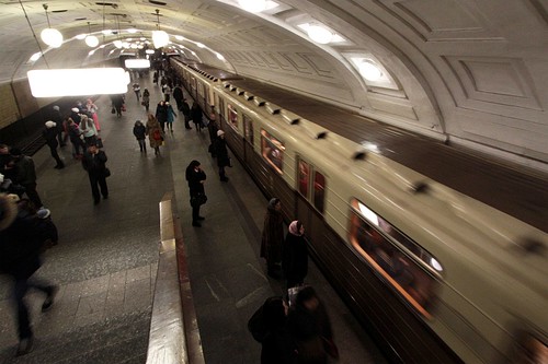 Replica of the Moscow Metro's first train arrives into Библиотека имени Ленина (Biblioteka Imeni Lenina)