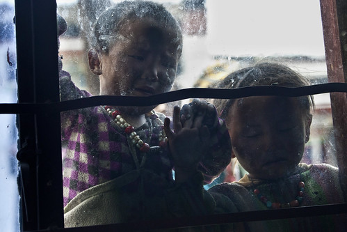 poverty china children poor tibet begging tingri oldtingri