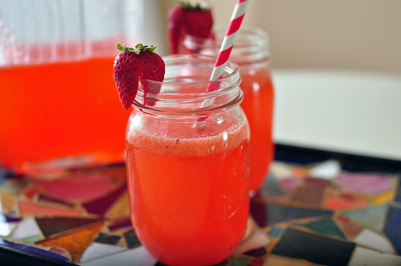 Sparkling Strawberry Lemonade 1