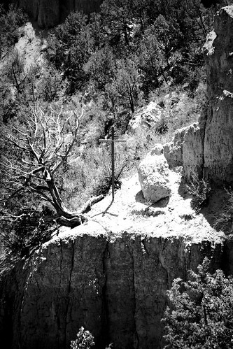 trees blackandwhite cliff texas cross desert sony scene canyon