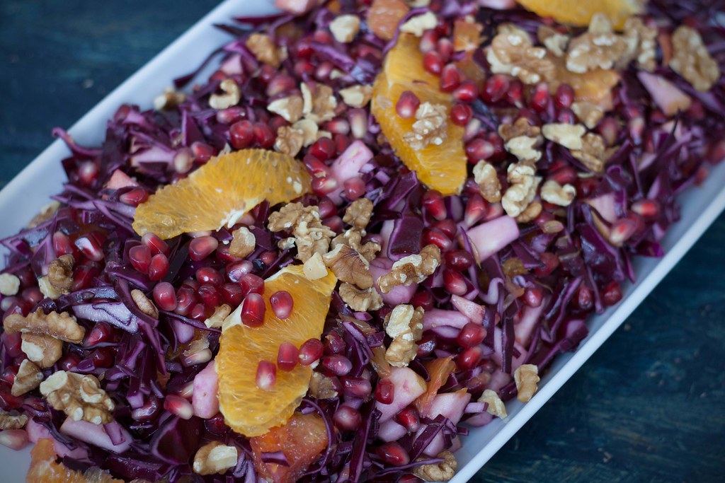 Recipe for Homemade Red Cabbage Salad with Oranges and Pomegranate