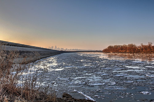 city cold ice water skyline sunrise canon river missouri kansas 24105l