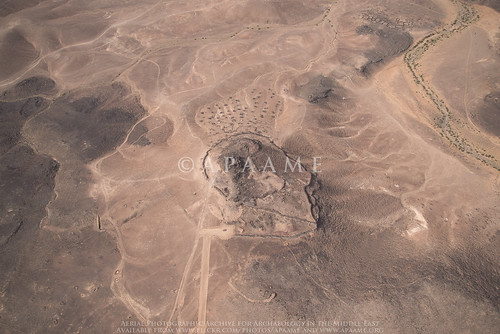 archaeology ancienthistory middleeast airphoto aerialphotography aerialarchaeology pleiades:depicts=697735 jadis3315001 megaj12399 useikhim قصرأصيخم