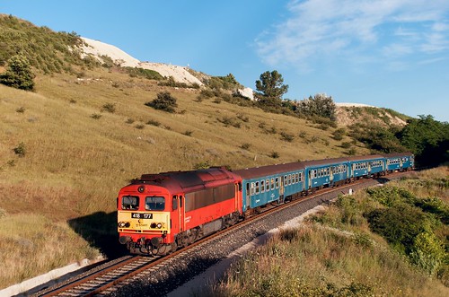 sunset rail railway máv vonat vasút mozdony csörgő dízel m412177 418177