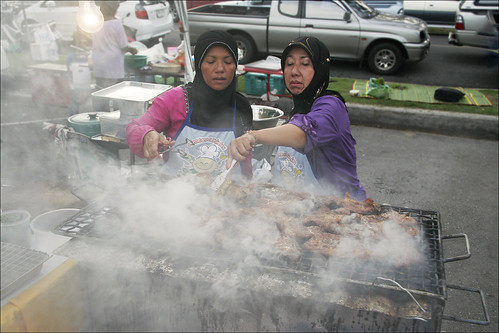 Grilling chicken at the Phuket Halal Expo