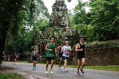 Maraton v Kambodži? Vlhko, vedro a sloni podél cesty