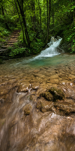 water rio waterfall agua eau cascade torrent pyrénées pirineos ruisseau esparros pountil barronies artiguaou